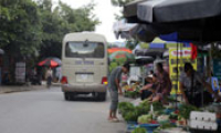 Bảo vệ hành lang an toàn giao thông đường bộ: Cần biện pháp mạnh để ngừa tai nạn