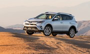 Toyota RAV4 2016 &#39;mơ&#39; soán ngôi Honda CR-V tại Mỹ