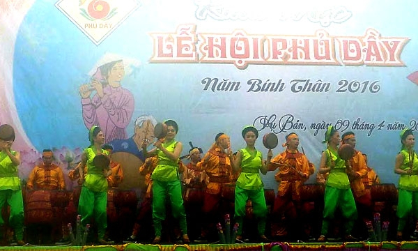 Khai mạc Lễ hội Phủ Dầy năm 2016