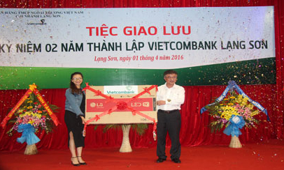 VietcomBank Lạng Sơn: Hội nghị khách hàng 2016