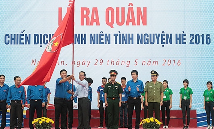 “Tuổi trẻ chung tay xây dựng nông thôn mới và văn minh đô thị”