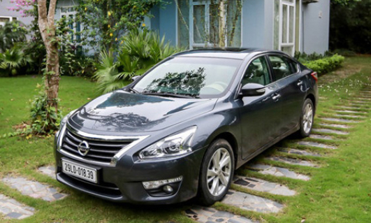 Nissan Teana giá mới 1,3 tỷ đấu Camry tại Việt Nam