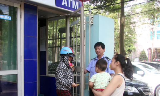 Tăng cường an ninh dịch vụ thẻ ATM