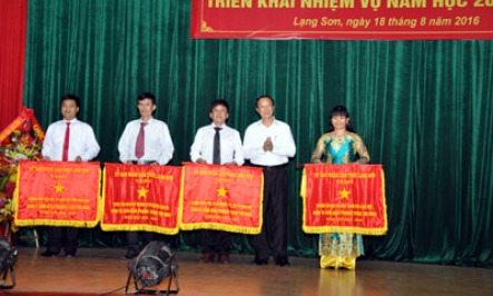 Tổng kết năm học 2015-2016, triển khai nhiệm vụ năm học 2016-2017