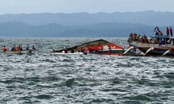 Chìm thuyền nghiêm trọng tại Indonesia, 15 người thiệt mạng