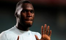 Benteke lập kỷ lục ghi bàn "siêu tốc" trong lịch sử World Cup