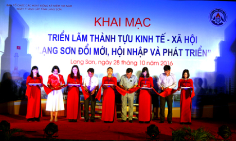 Khai mạc Triển lãm “Lạng Sơn đổi mới, hội nhập và phát triển”