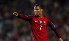 Ronaldo lập cú đúp, Bồ Đào Nha giành chiến thắng tưng bừng