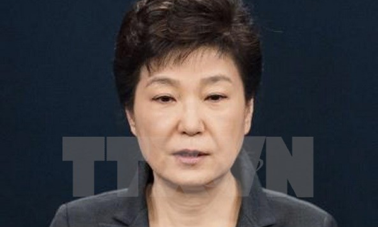 Tổng thống Hàn Quốc Park Geun-hye xin từ bỏ quyền lực