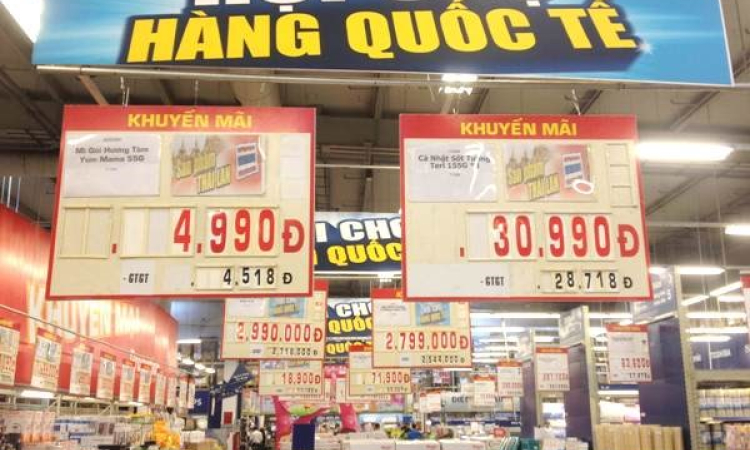 3,2 triệu tỷ đồng doanh thu từ dịch vụ tiêu dùng và hàng hóa bán lẻ