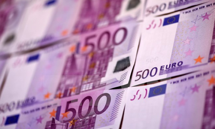 Đồng euro rớt giá mạnh sau cuộc trưng cầu ý dân tại Italy