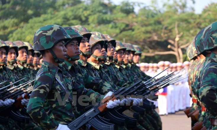 Tổng Bí thư Lào kêu gọi hiện đại hóa và tăng cường năng lực quân đội