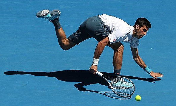 Djokovic thua sốc Istomin, bật bãi từ vòng 2 Australian Open