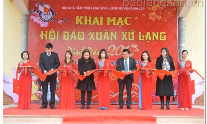 Khai mạc hội báo xuân Xứ Lạng năm 2017