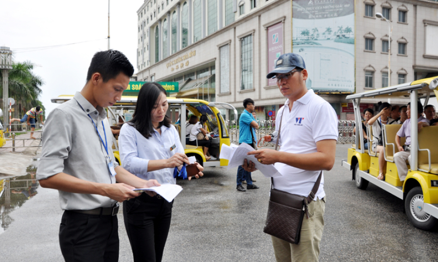 Xử lý nghiêm DN bán tour 0 đồng; &#39;treo giò&#39; hàng chục HDV sai phạm