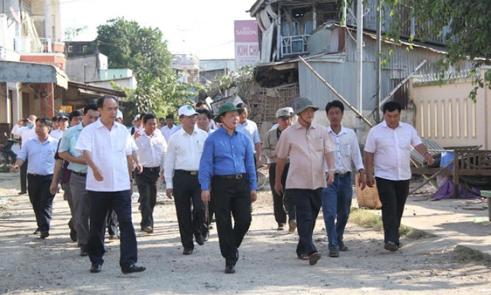 Bộ Tài nguyên và Môi trường khảo sát thực địa tình trạng sạt lở tại An Giang