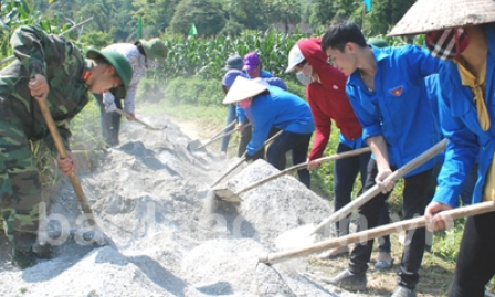 Sôi nổi các hoạt động tình nguyện hè