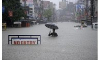 Mưa lũ hoành hành ở các nước Ấn Độ, Nepal và Bangladesh