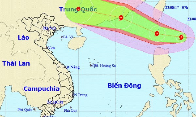 Bão HATO gần Biển Đông đang có xu hướng mạnh thêm