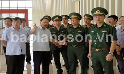 Lãnh đạo UBND tỉnh kiểm tra tình hình vận hành Tòa nhà cửa khẩu quốc tế Hữu Nghị