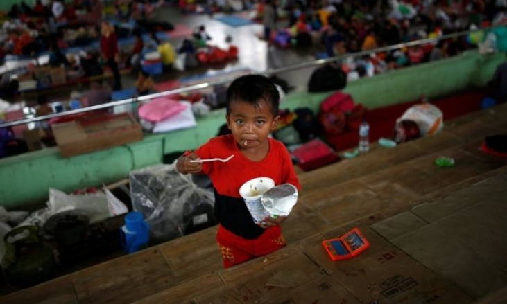 Indonesia: Hàng chục nghìn người sơ tán vì nguy cơ núi lửa