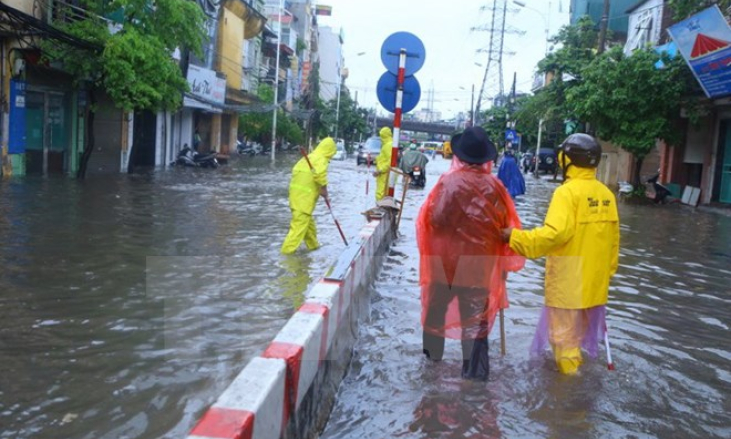 Một số khu vực tại Hà Nội bị ngập úng do mưa lớn trên diện rộng