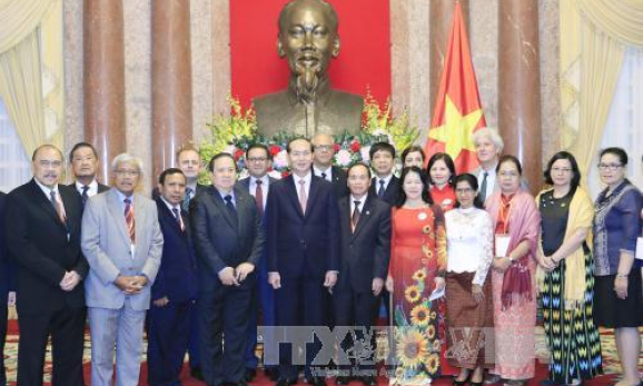 Chủ tịch nước tiếp đoàn đại biểu Hội Chữ thập đỏ-Trăng lưỡi liềm đỏ