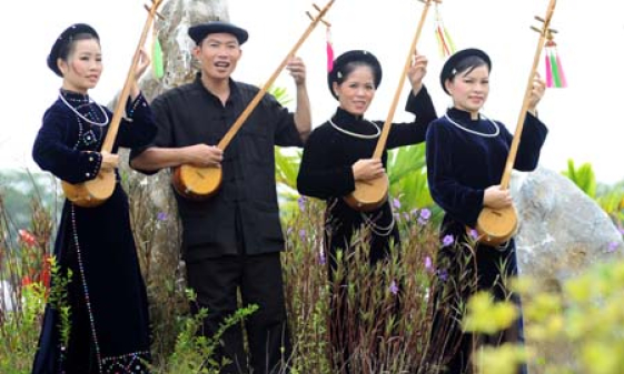 Liên hoan Văn nghệ và Trình diễn trang phục dân tộc Làng Du lịch cộng đồng các tỉnh Tây Bắc mở rộng 2017