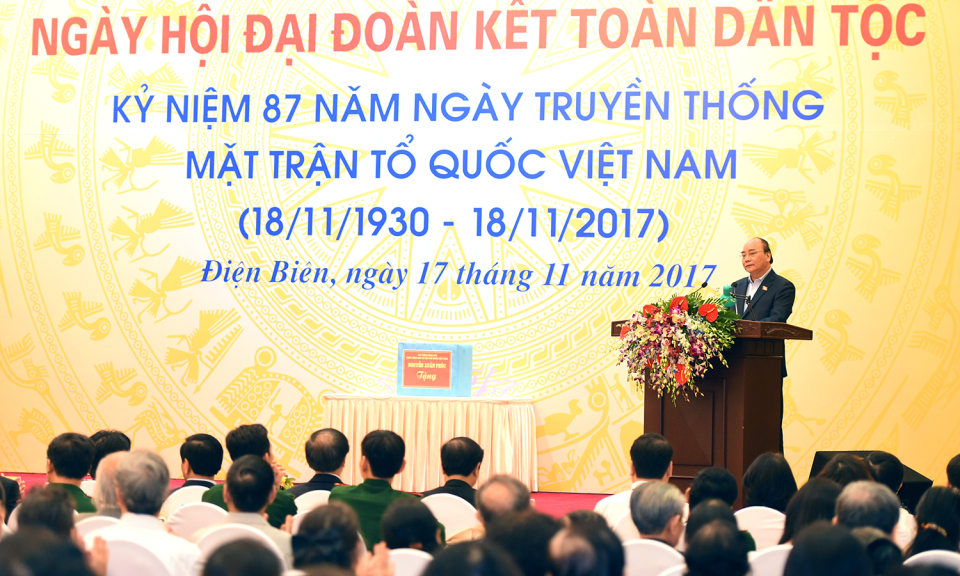 Thủ tướng dự Ngày hội đại đoàn kết phường Điện Biên