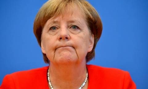 Tỷ lệ ủng hộ Thủ tướng Đức Angela Merkel bất ngờ sụt giảm