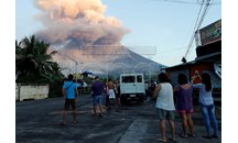 Philippines: Hơn 60 ngàn người phải sơ tán do núi lửa phun trào