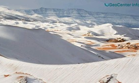 Tuyết rơi bất thường trên sa mạc Sahara