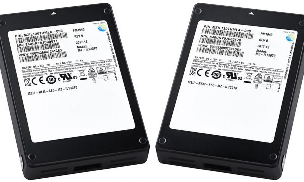 Samsung gây sốc với ổ SSD 2,5 inch dung lượng 30TB lớn nhất thế giới