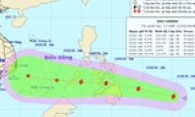 Bão giật cấp 12 tiến nhanh vào Biển Đông