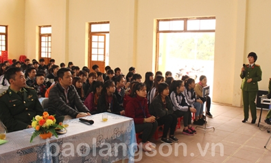 Tuyên truyền pháp luật cho học sinh