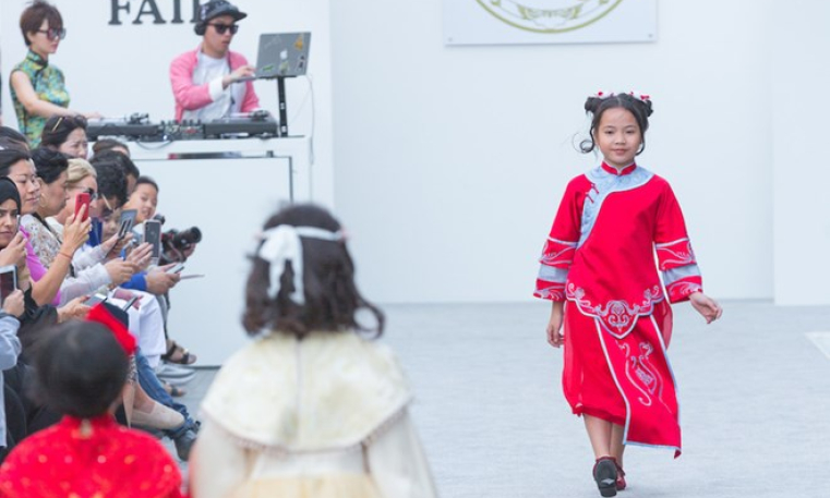 Mẫu nhí 9 tuổi người Việt tỏa sáng tại Kids Fashion Fair-Dubai