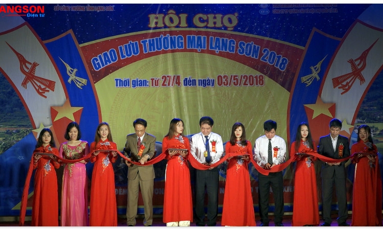 KHAI MẠC HỘI CHỢ GIAO LƯU THƯƠNG MẠI LẠNG SƠN