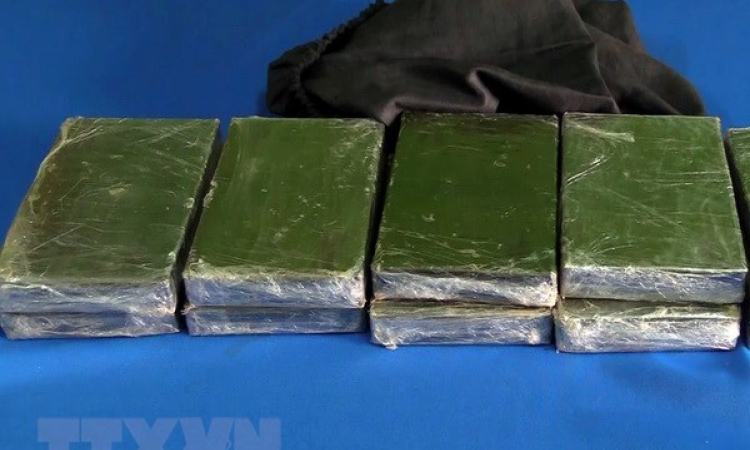 Bắt giữ 3 phụ nữ mua bán 28 bánh heroin từ Sơn La về Hưng Yên