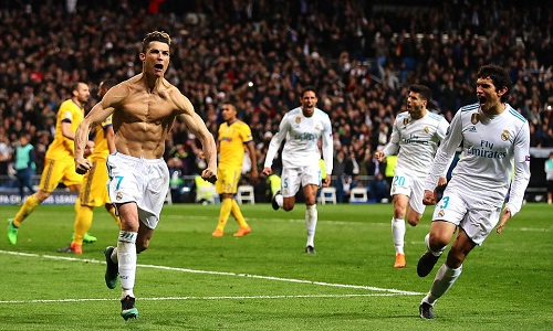 Ronaldo ghi bàn phút bù giờ, cứu Real khỏi thảm kịch như Barca