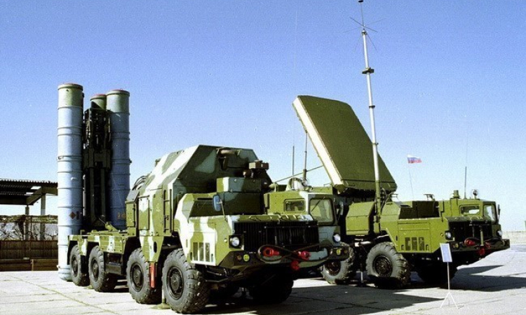 Ngoại trưởng Nga tuyên bố sẽ cung cấp tên lửa S-300 cho Syria