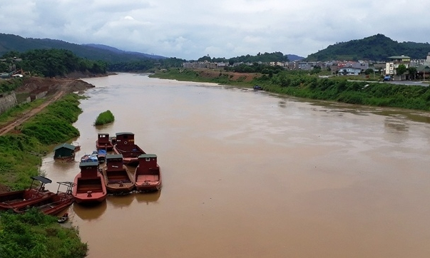 Mưa lớn và lũ đã xuất hiện ở Lào Cai