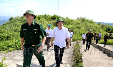 Kiểm tra tình hình bảo vệ, quản lý địa bàn biên giới