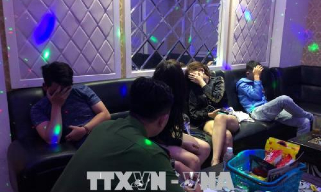 Thành phố Hồ Chí Minh: Kiểm tra đột xuất quán karaoke, phát hiện nhiều người sử dụng ma tuý