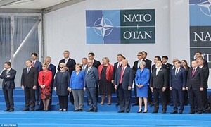 NATO tạm gác bất đồng