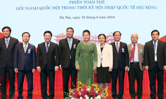 Chủ tịch Quốc hội Nguyễn Thị Kim Ngân dự phiên họp toàn thể Hội nghị Ngoại giao lần thứ 30