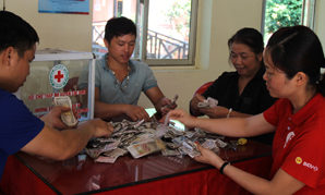 Hòm quỹ nhân đạo: Đong đầy tình yêu thương