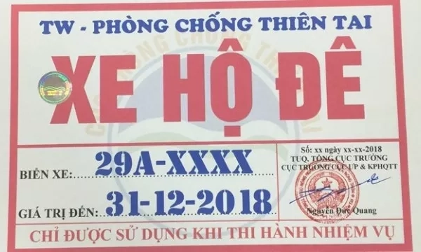 Dán tem chống làm giả đối với xe hộ đê