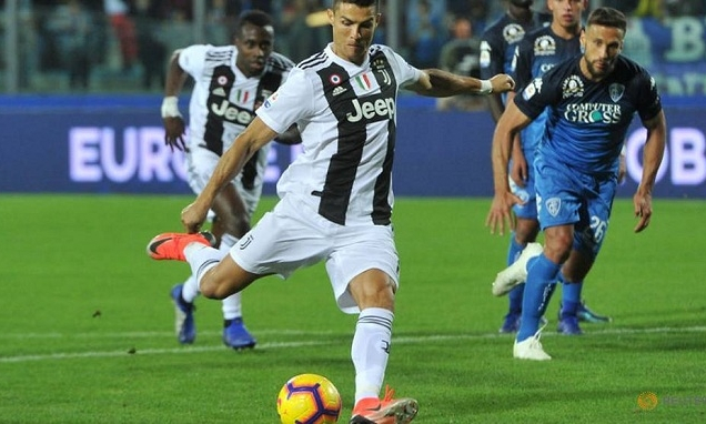 Ronaldo lập cú đúp, Juventus thắng nhẹ Empoli 2-1