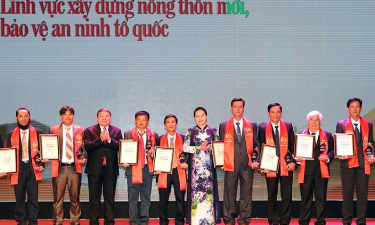 Chương trình “Tự hào nông dân Việt Nam năm 2018”