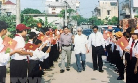 Nguyên Tổng bí thư Đỗ Mười: Giáo dục là quốc sách hàng đầu